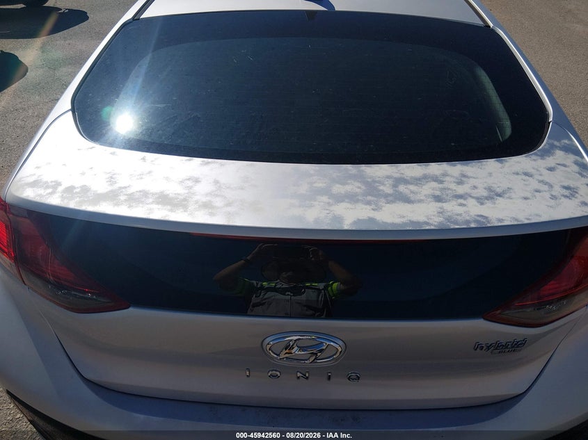 2018 HYUNDAI IONIQ HYBRID auction photo 6
