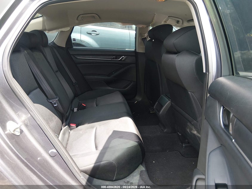 2018 HONDA ACCORD auction photo 8