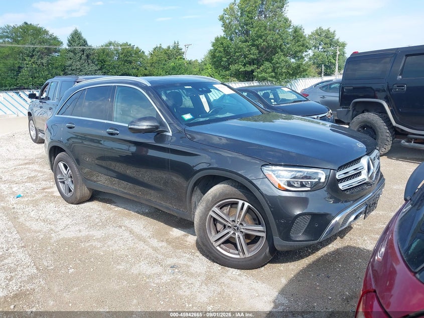 2022 MERCEDES-BENZ GLC 300 SUV