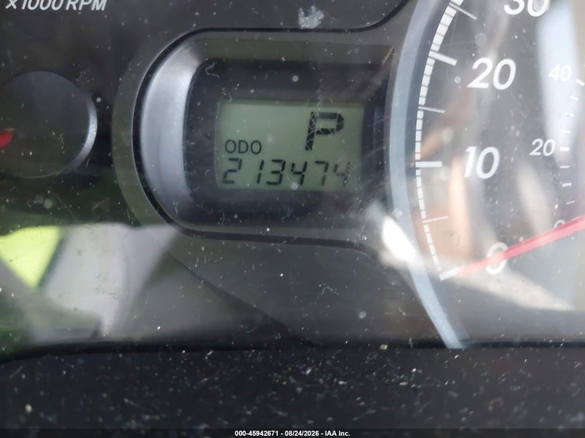 2014 TOYOTA SIENNA auction photo 7