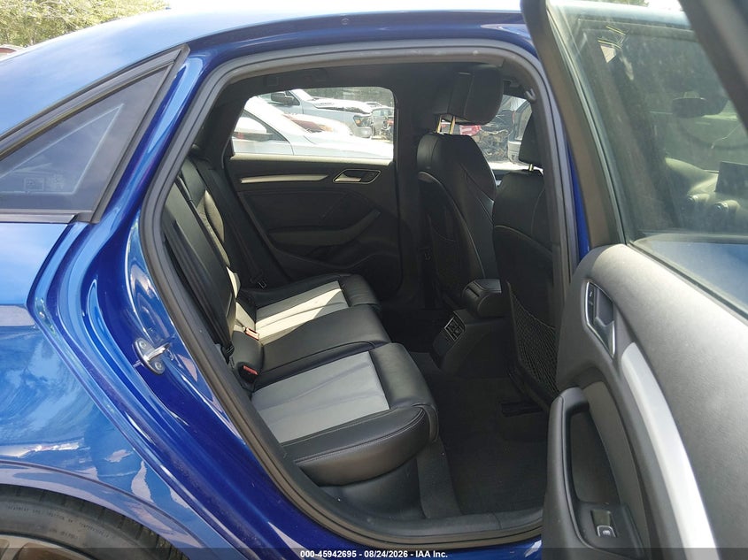 AUDI S3 - zdjęcie 8