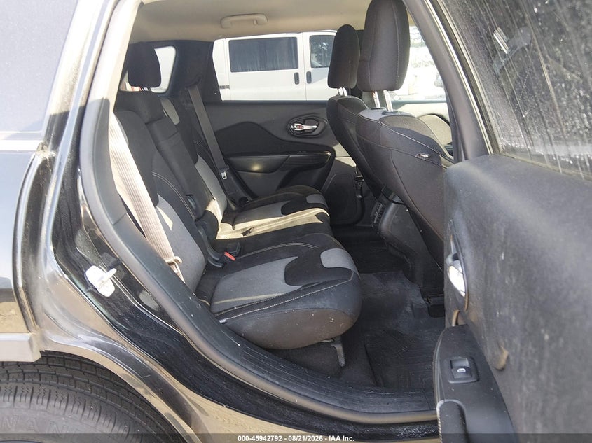 2014 JEEP CHEROKEE auction photo 8