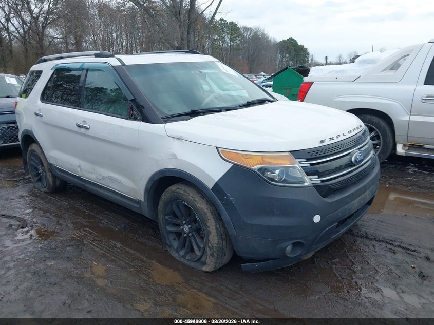 Vin: 1fmhk8d83bga00527, lot: 46441978, ford explorer xlt 2011 img_1