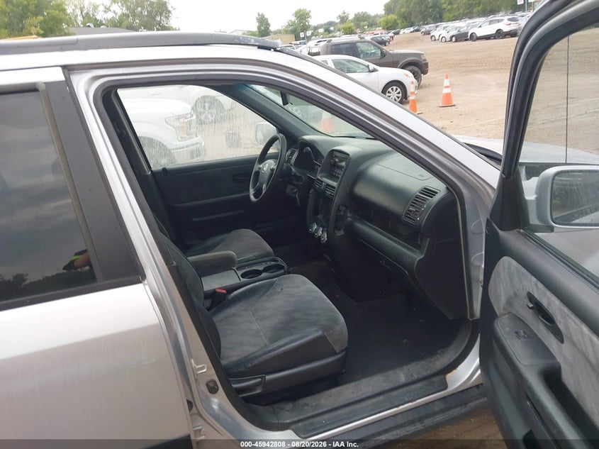 2004 HONDA CR-V auction photo 5