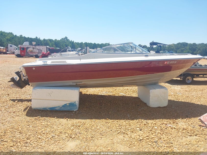 1997 MAXUM 20' auction photo 6