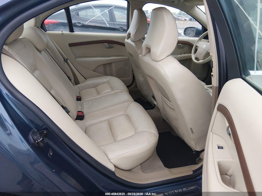 Фото 8 - VOLVO S80