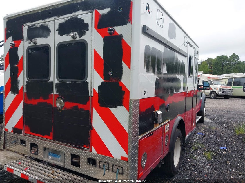 2017 FORD F-550 CHASSIS auction photo 4