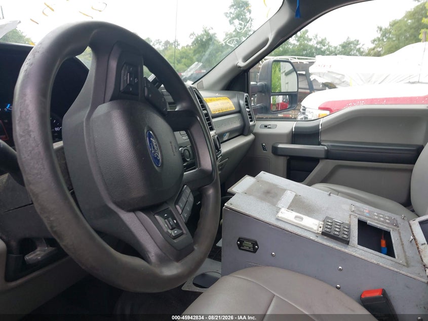 2017 FORD F-550 CHASSIS auction photo 7