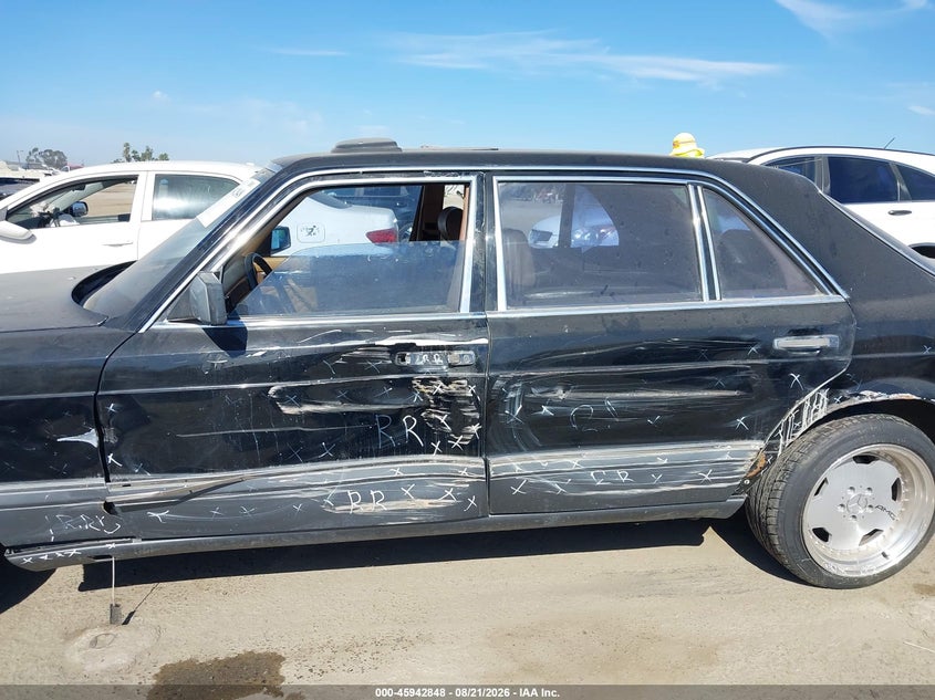 1990 MERCEDES-BENZ 560 auction photo 6