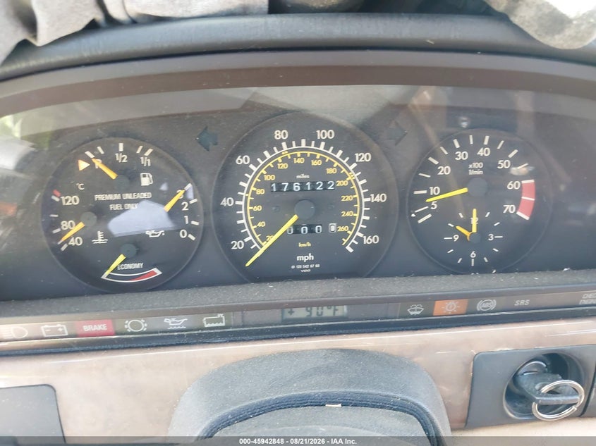 1990 MERCEDES-BENZ 560 auction photo 7