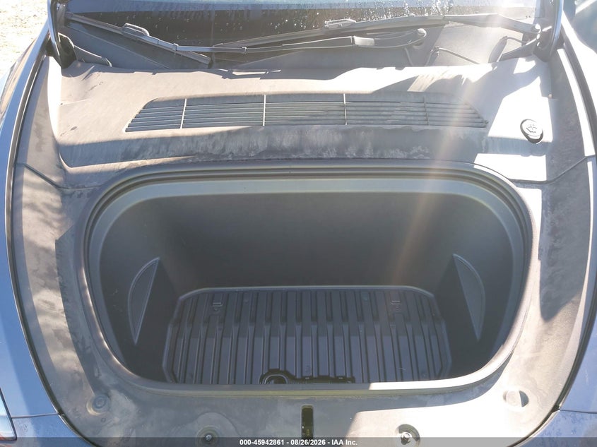 TESLA MODEL Y - zdjęcie 10
