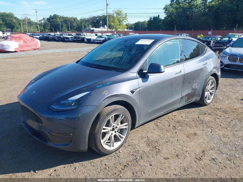 TESLA MODEL Y - zdjęcie 19