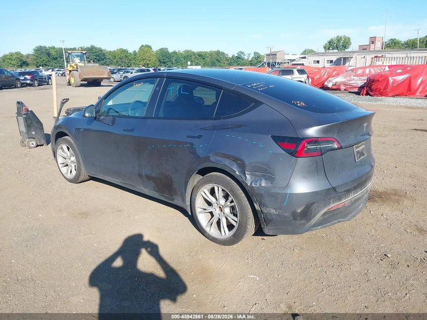TESLA MODEL Y - zdjęcie 6