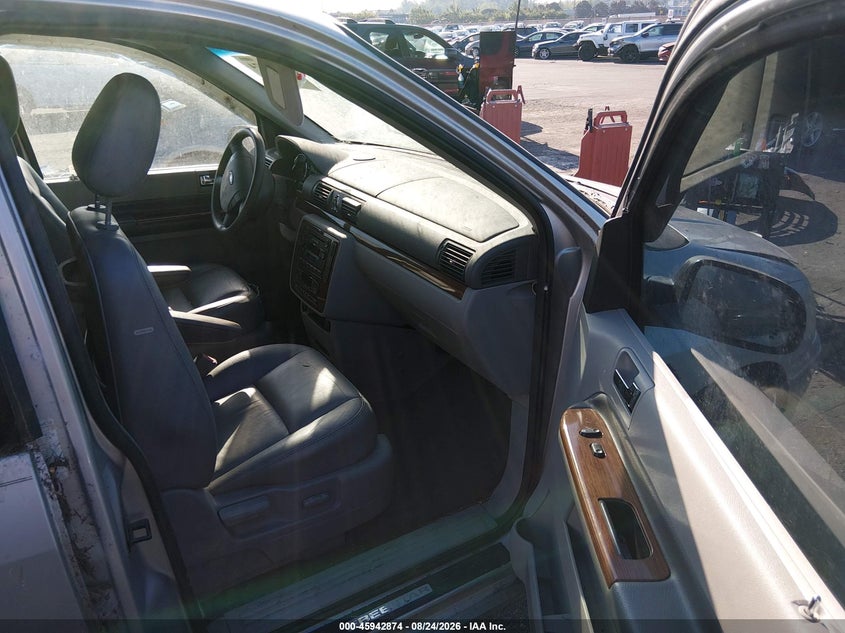 2005 FORD FREESTAR auction photo 5