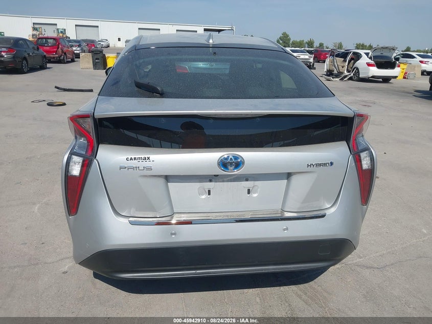 TOYOTA PRIUS - zdjęcie 17
