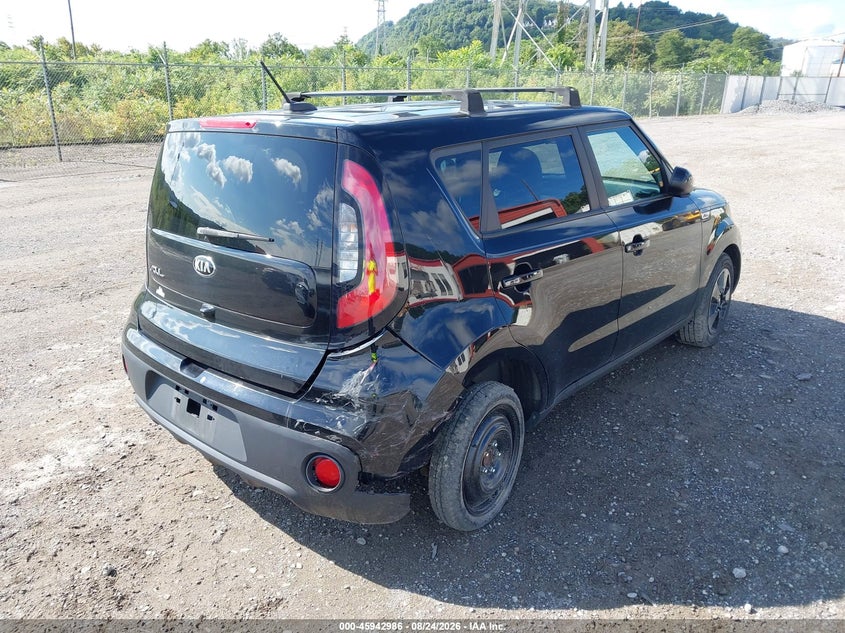 2019 KIA SOUL auction photo 4