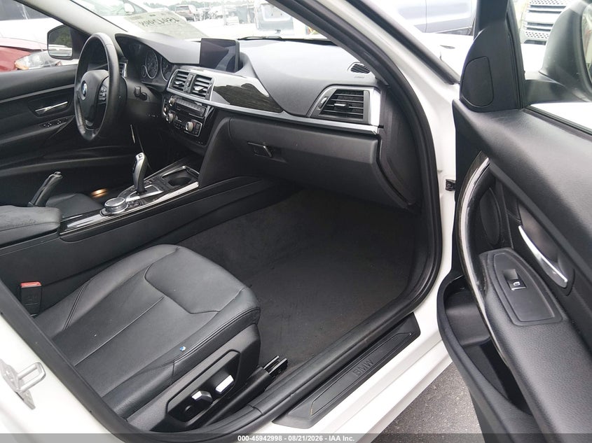 2017 BMW 320I auction photo 5
