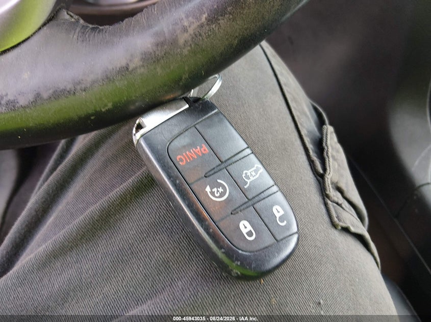 JEEP GRAND CHEROKEE - zdjęcie 11