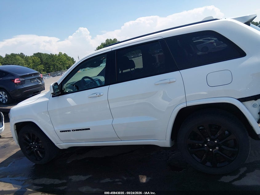 JEEP GRAND CHEROKEE - zdjęcie 15