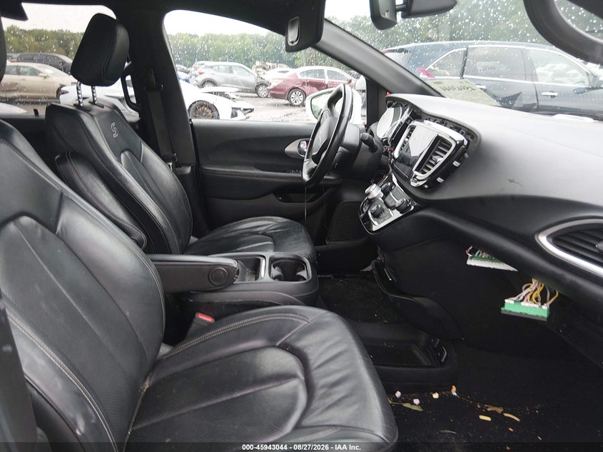 CHRYSLER PACIFICA HYBRID - zdjęcie 14