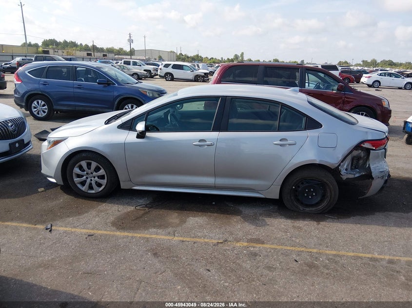 TOYOTA COROLLA - zdjęcie 14