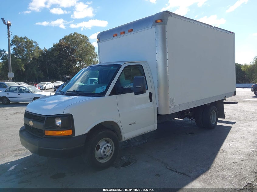 2014 CHEVROLET EXPRESS CUTAWAY auction photo 2