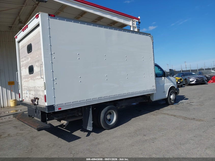 2014 CHEVROLET EXPRESS CUTAWAY auction photo 4