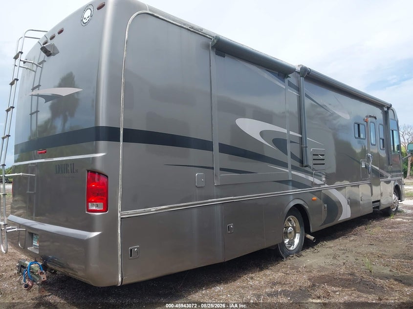 2005 WORKHORSE CUSTOM CHASSIS MOTORHOME CHASSIS auction photo 4
