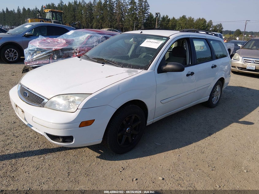 2005 Ford Focus, Обычный износ, IAAI, VIN 1FAHP36N15W194230 — фото 2
