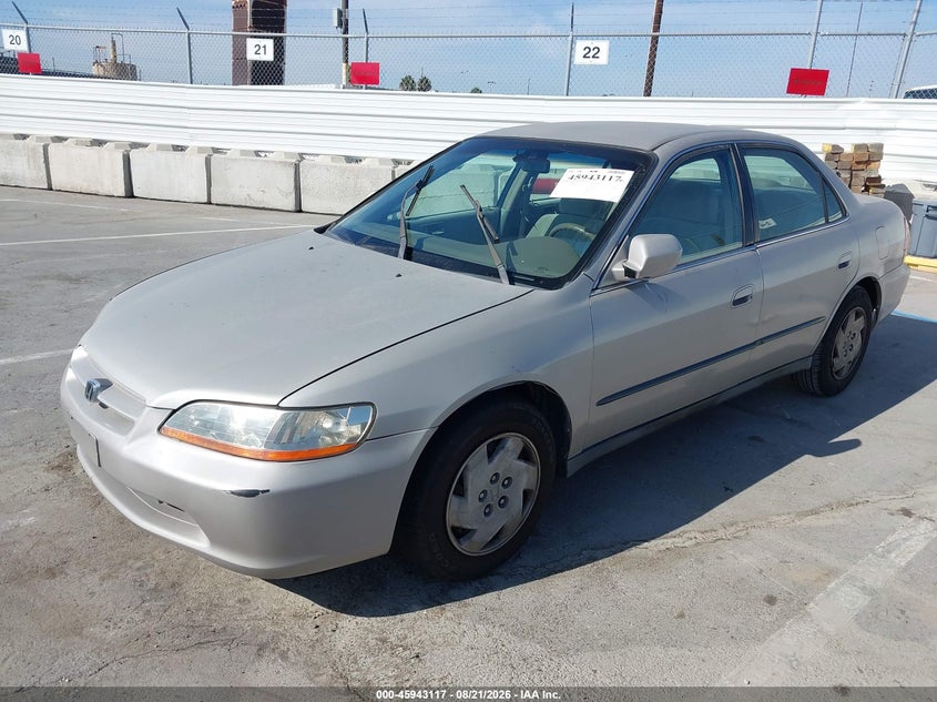 1999 Honda Accord Lx V6, Правый зад, IAAI, VIN 1HGCG1646XA044194 — фото 2