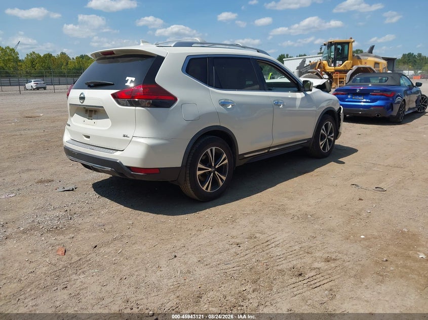 2017 NISSAN ROGUE auction photo 4
