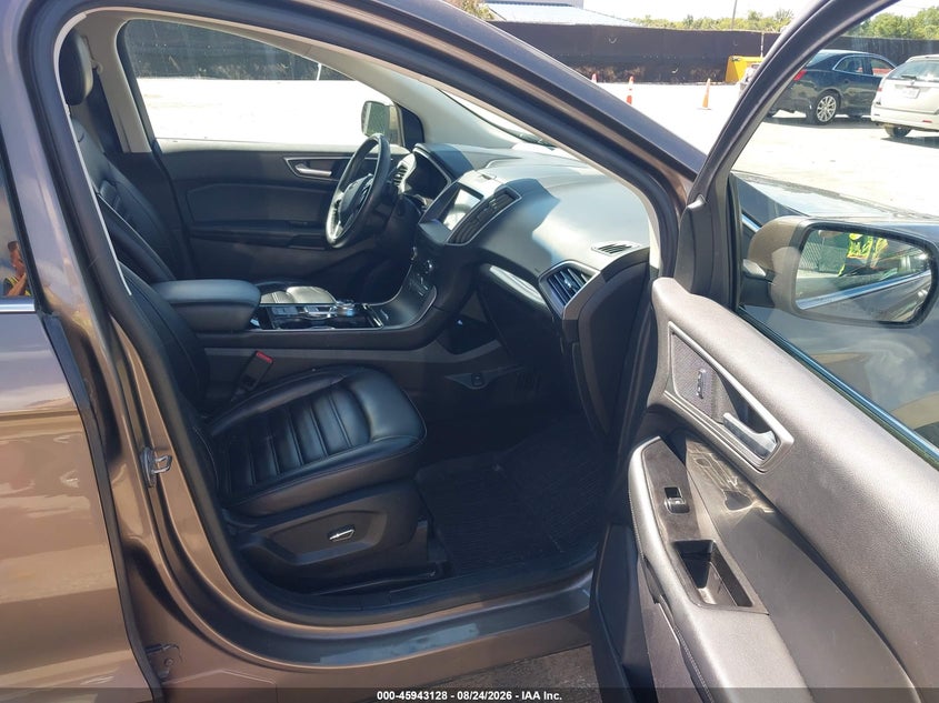 2019 FORD EDGE auction photo 5