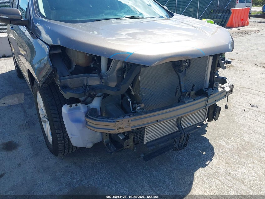 2019 FORD EDGE auction photo 6