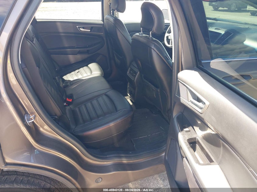 2019 FORD EDGE auction photo 8