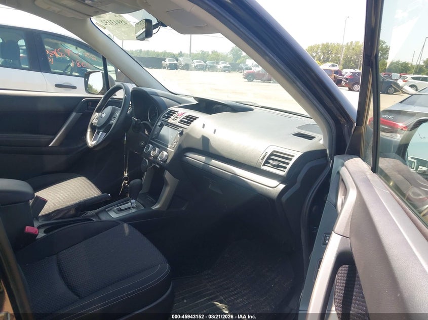 2018 SUBARU FORESTER auction photo 5
