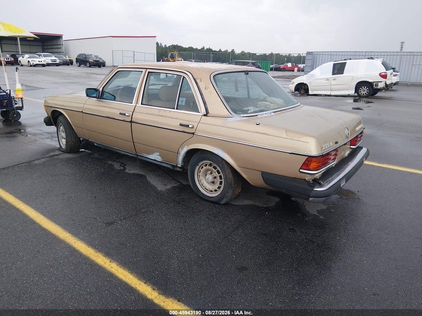 1984 MERCEDES-BENZ 300 auction photo 3