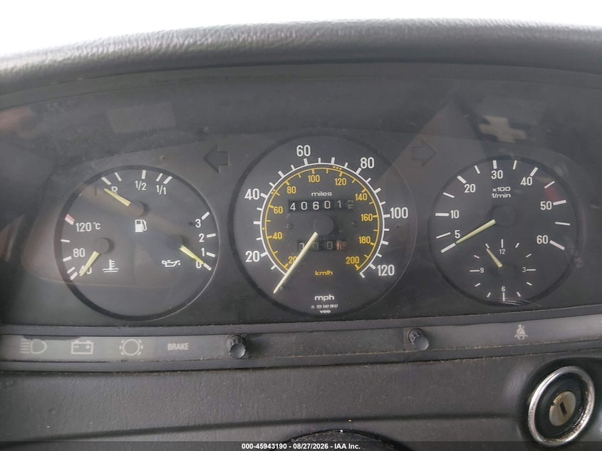 1984 MERCEDES-BENZ 300 auction photo 7