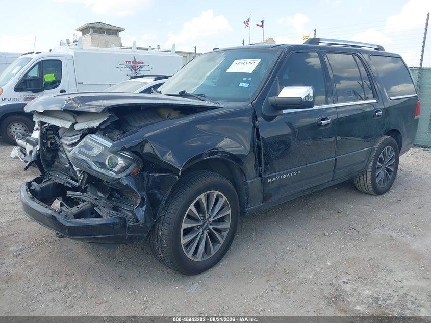 2017 Lincoln Navigator, Удар спереди, IAAI, VIN 5LMJJ2JT5HEL12229 — фото 2