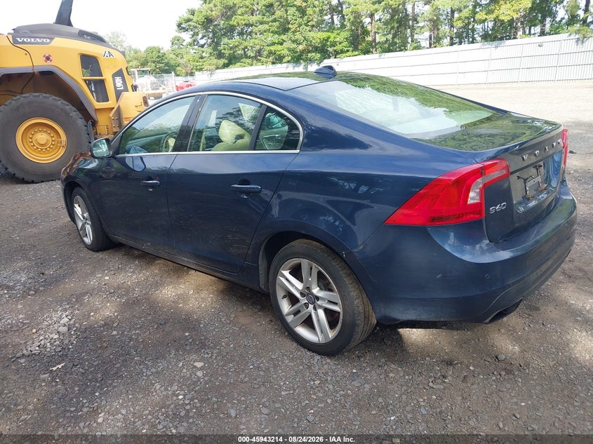 2015 VOLVO S60 auction photo 3