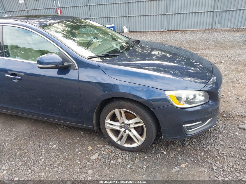 2015 VOLVO S60 auction photo 6