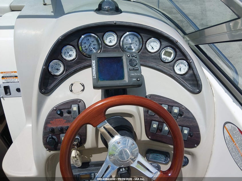2001 CHAPPARAL 25' auction photo 7