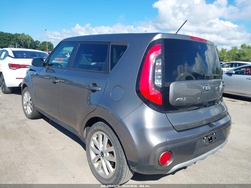 2018 KIA SOUL auction photo 3