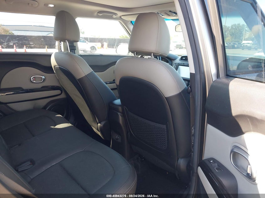 2018 KIA SOUL auction photo 8