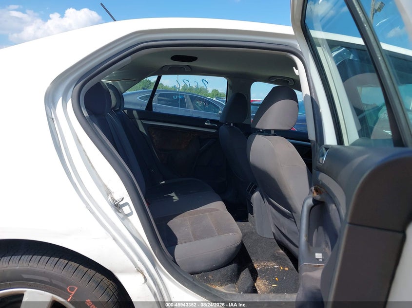 2009 VOLKSWAGEN JETTA auction photo 8