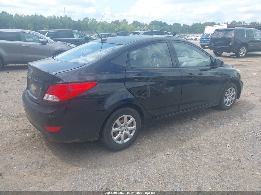 2013 HYUNDAI ACCENT auction photo 4