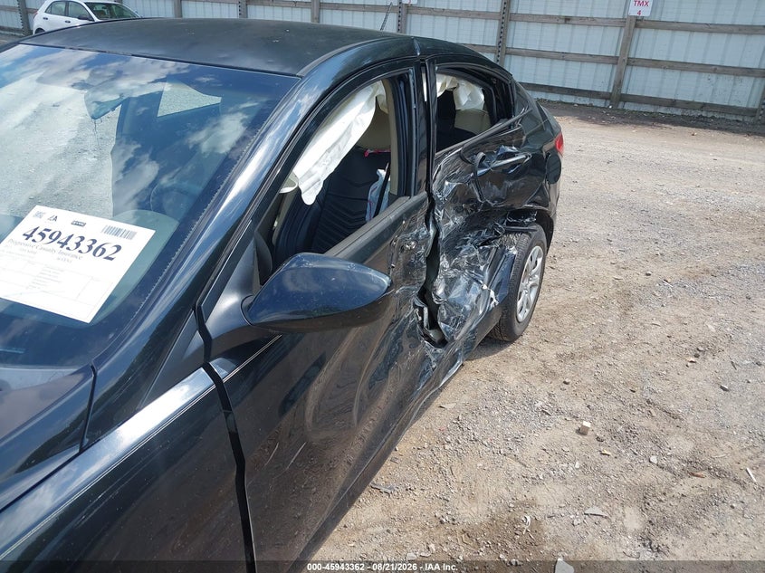 2013 HYUNDAI ACCENT auction photo 6