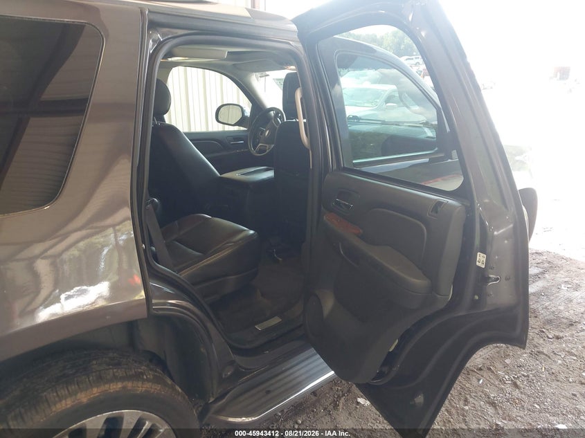 CHEVROLET TAHOE 2010 VIN 1GNUCCE06AR104984