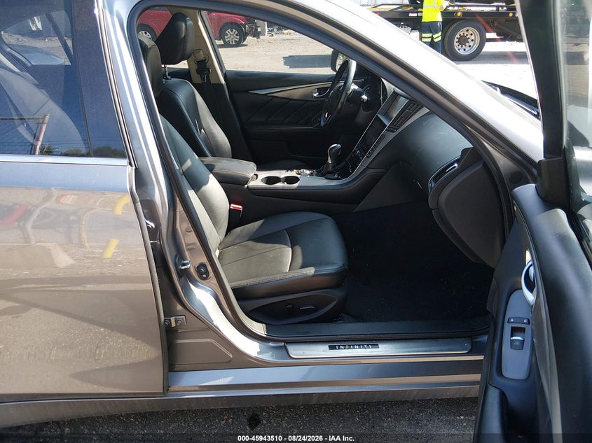2016 INFINITI Q50 auction photo 5