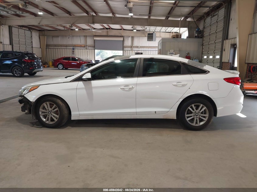 2015 HYUNDAI SONATA SE · Photo 15
