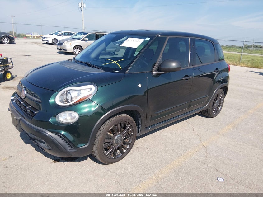 2019 FIAT 500L auction photo 2